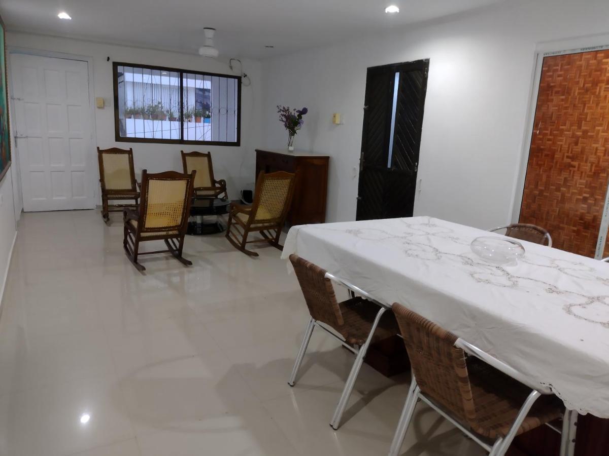 Clementina Hostel Cartagena エクステリア 写真